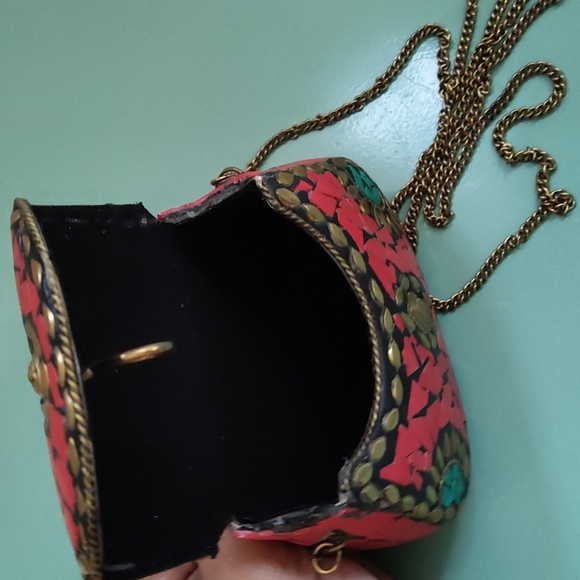 Purse - Picture 2 of 13